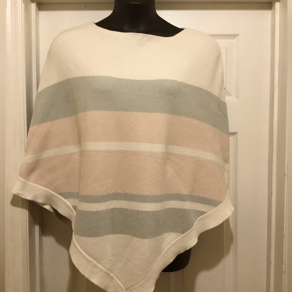 Barefoot Dreams Other Barefoot Dreams Poncho Poshmark